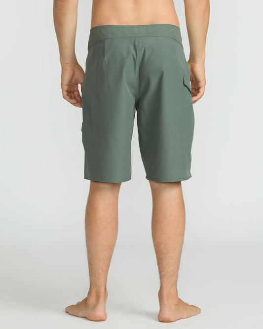 Men's Lido Solid 20" Trunk