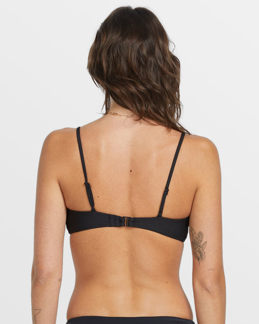 Women's Simply Seamless V-Neck Bikini Top