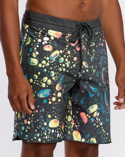 Men's Excite Stoney Scallop 19-Black-Volcom