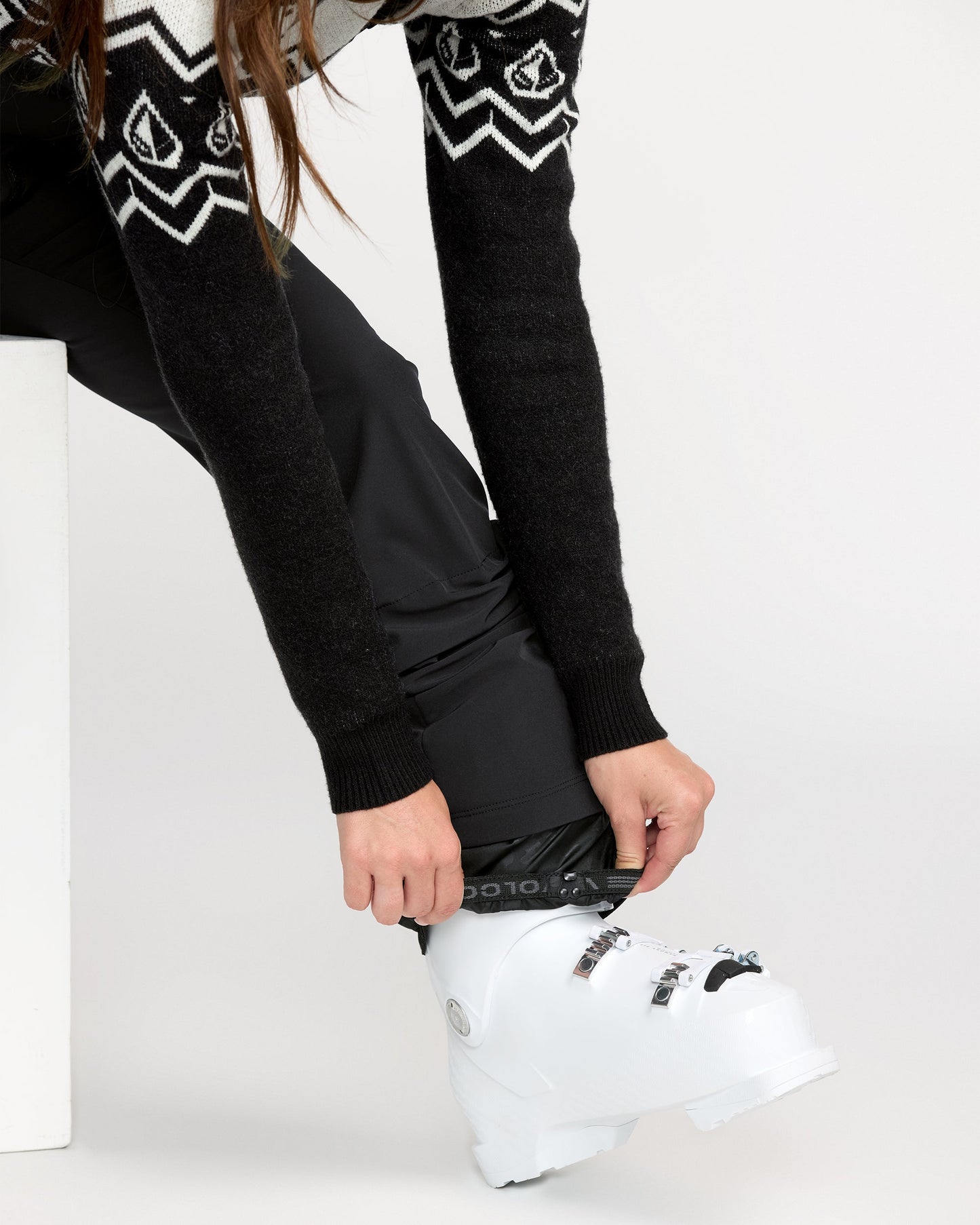 Volcom Women's Battle Stretch Bib Overall